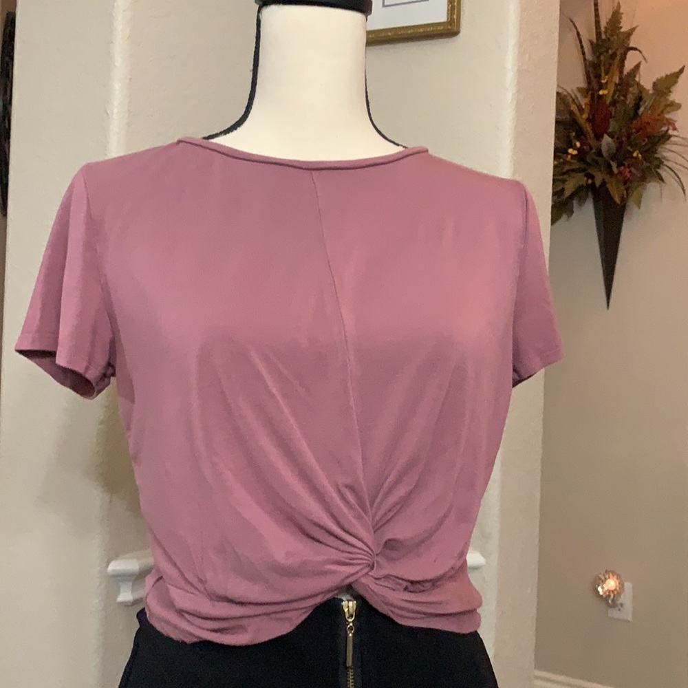 Gaze pink front twist crop top Size L